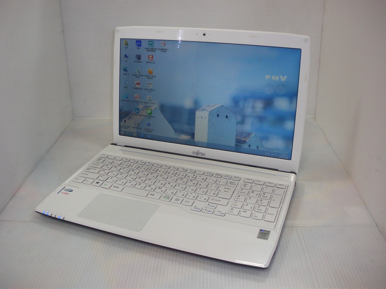 FUJITSU LIFEBOOK AH42/M CPU: Pentium 3556U 1.70GHz / メモリ:4GB ...