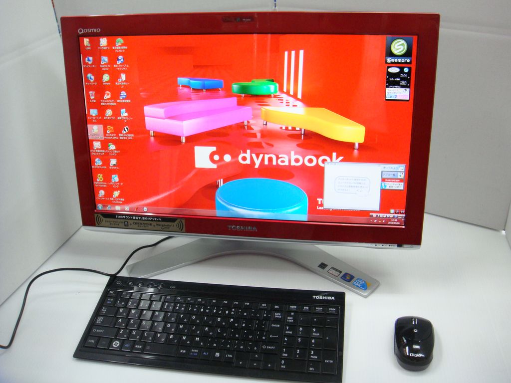 東芝、21.5型フルHD液晶一体型PC「Qosmio D710」 - 価格.com