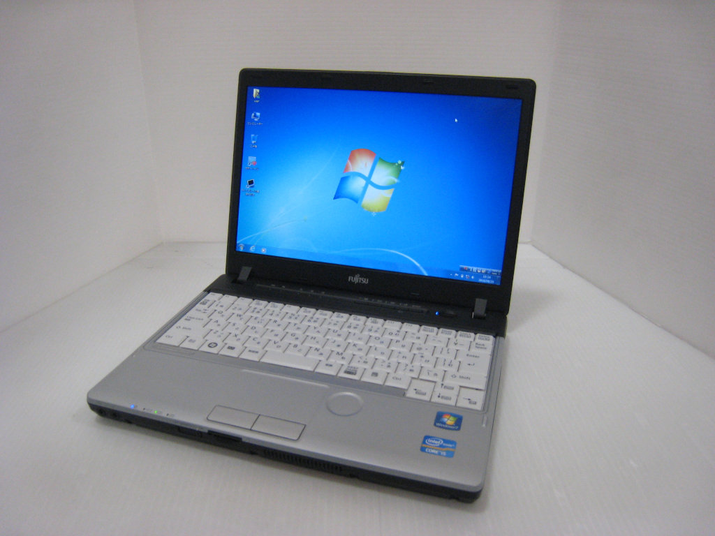 富士通 LIFEBOOK P771/D CPU:Core i5-2520M 2.50GHz/ メモリ：2GB / HDD:250GB / 12