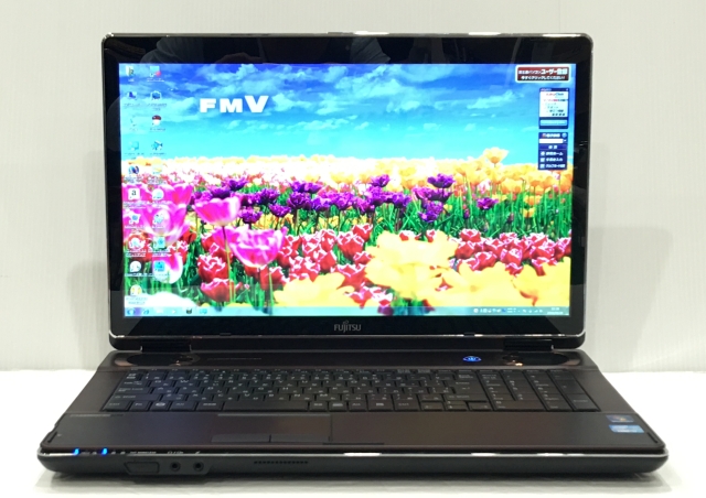 富士通 LIFEBOOK NH77/CD CPU:Corei7 2630QM 2.0GHz / メモリ:8GB