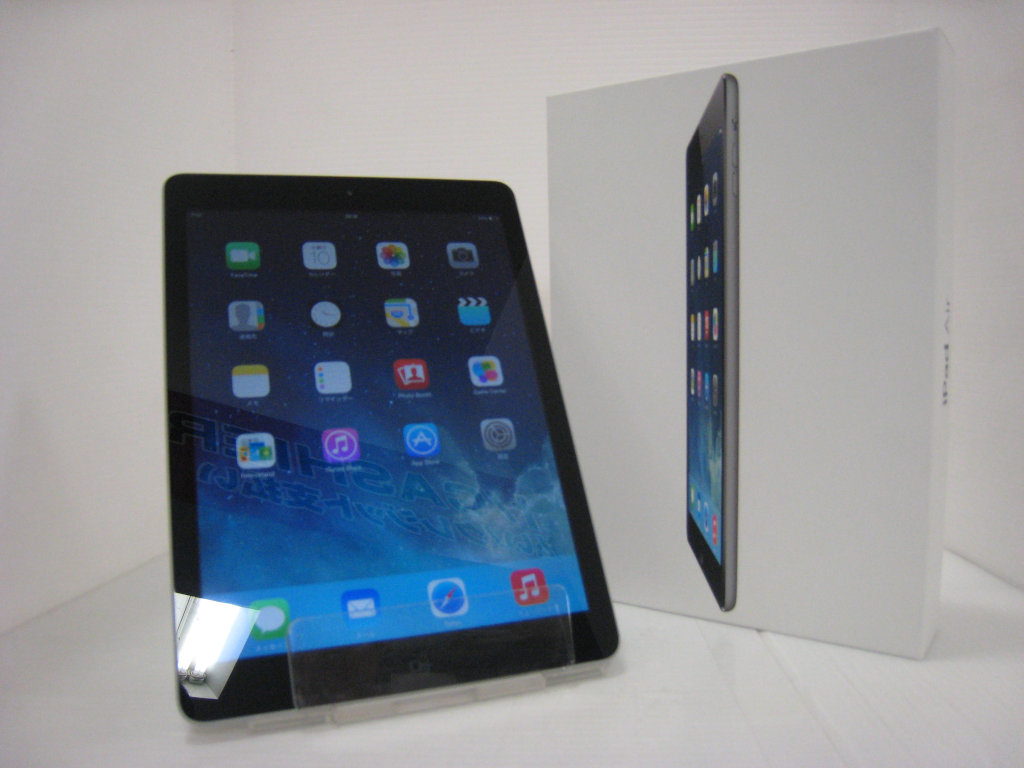 Apple iPad Air 16GB MD785J/A CPU:Apple A7 / メモリ：1GB / HDD:16GB