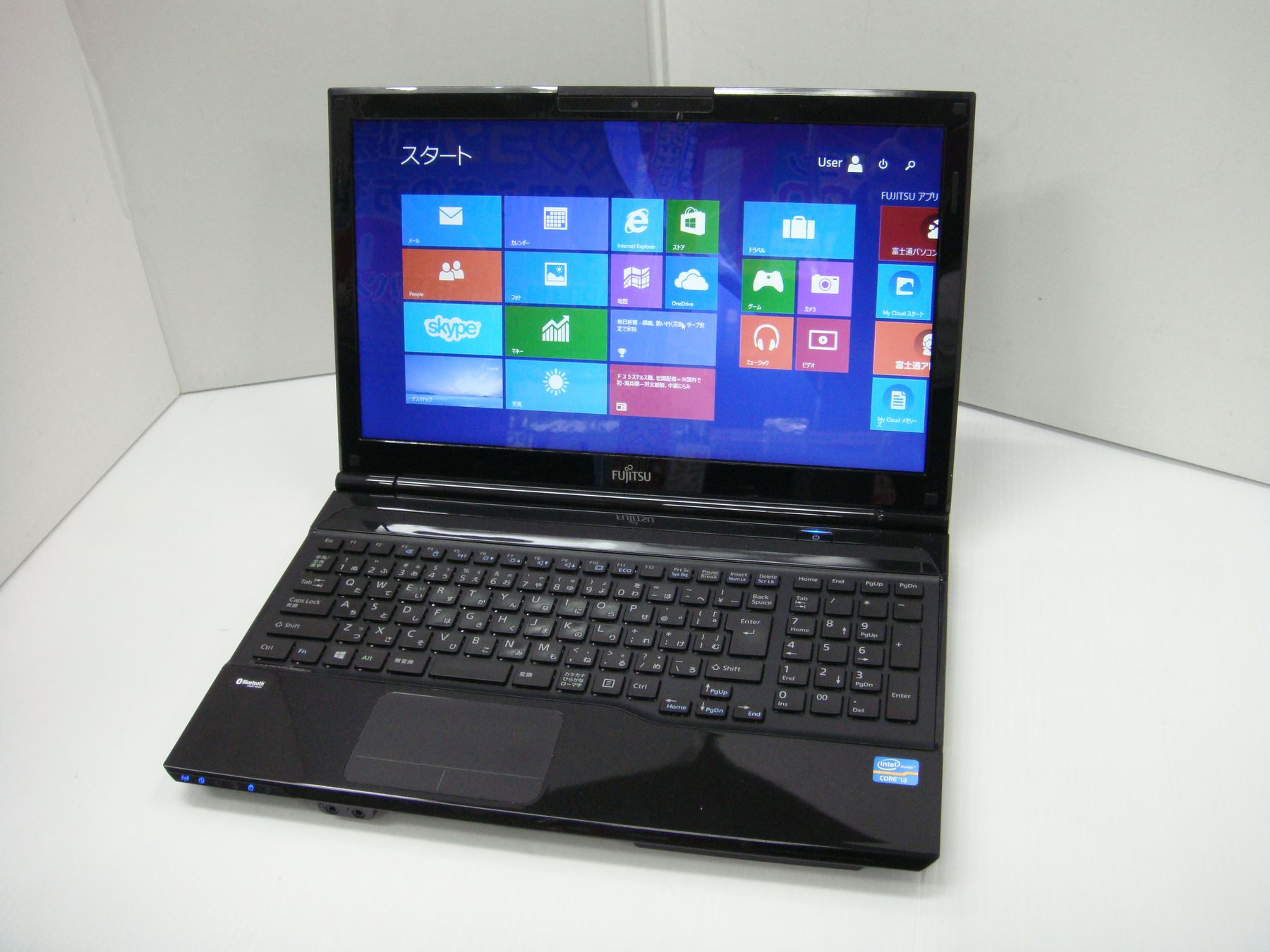 富士通 LIFEBOOK AH45/K CPU： Core i3-3210M 2.50GHz /メモリ：4GB ...