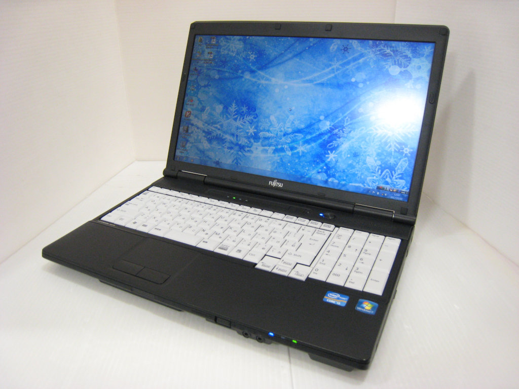 ノートパソコン　富士通 LIFEBOOK A561/C