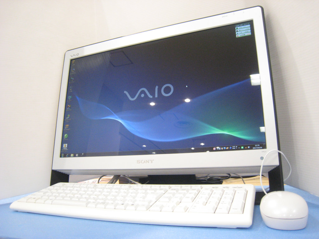 SONY VAIO VPCJ127FJ Pentium P6100 2.00GHz / メモリ：4GB / HDD