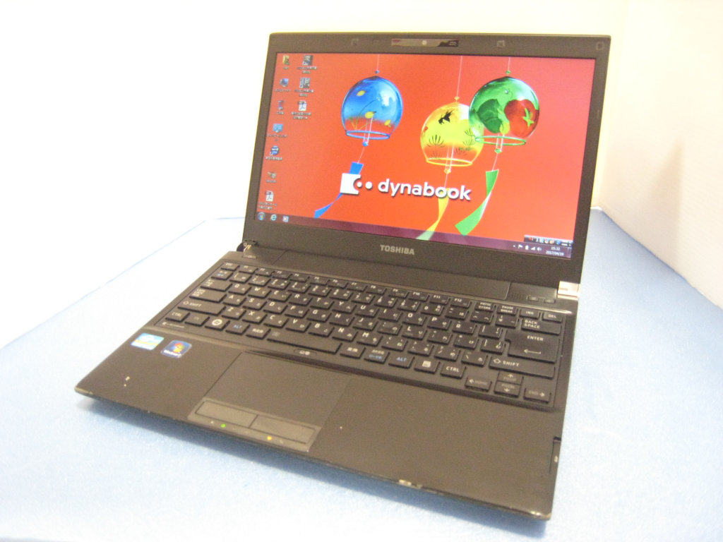 東芝 dynabook R731/C Core i5-2520M 2.50GHz / メモリ：4GB / SSD