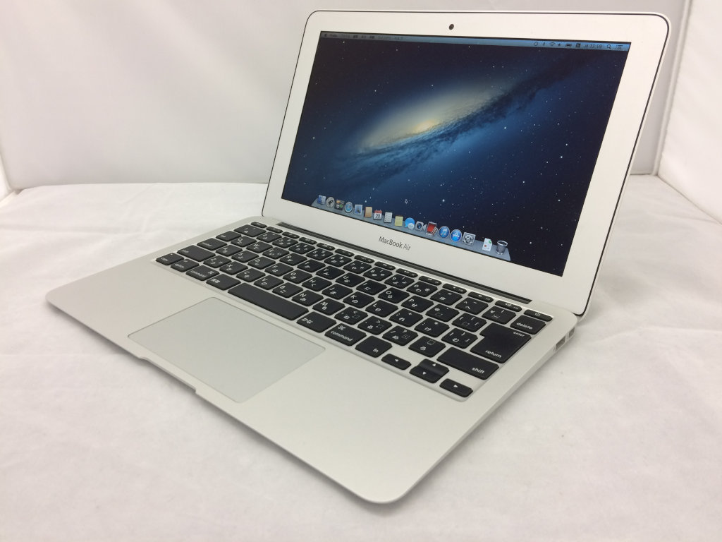 Apple MacBook Air MD224J/A Core i5 1.7GHz / メモリ：4GB / SSD