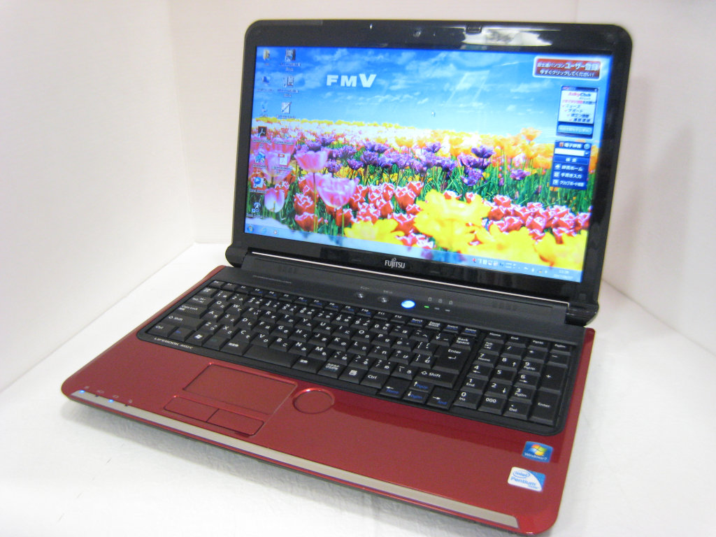 富士通 LIFEBOOK AH52/C Pentium P6200 2.13GHz / メモリ:4GB / SSD