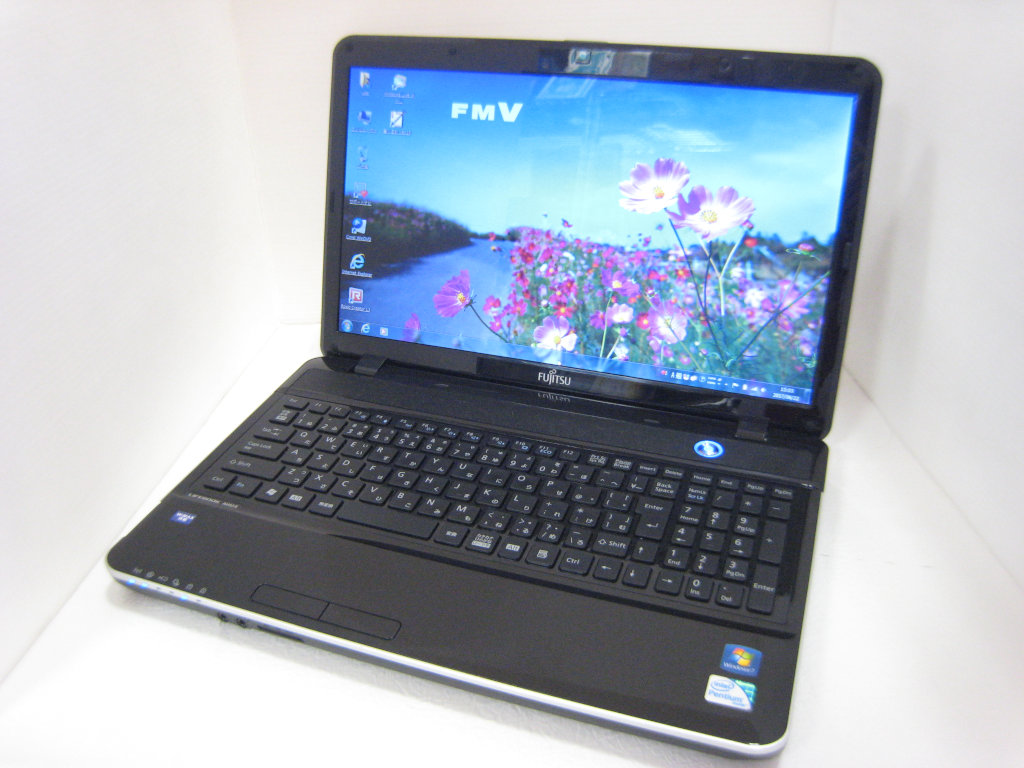 富士通 FMV LIFEBOOK AH42/E Pentium B950 2.10GHz / メモリ:4GB / HDD ...