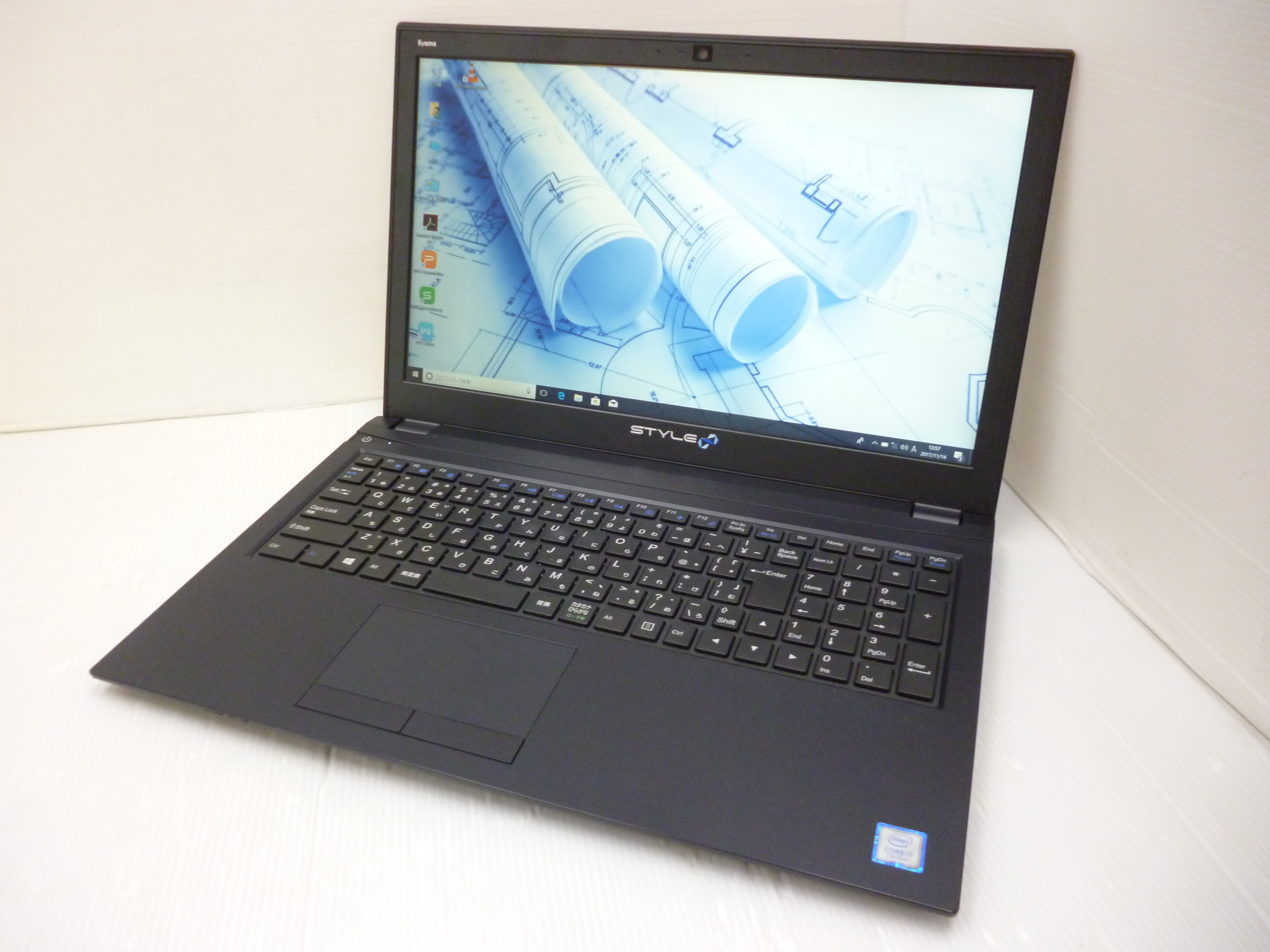 iiyama STYLE 15FH037-i7-HMFXM CPU:Corei7 7500U 2.70Hz/メモリ:8GB
