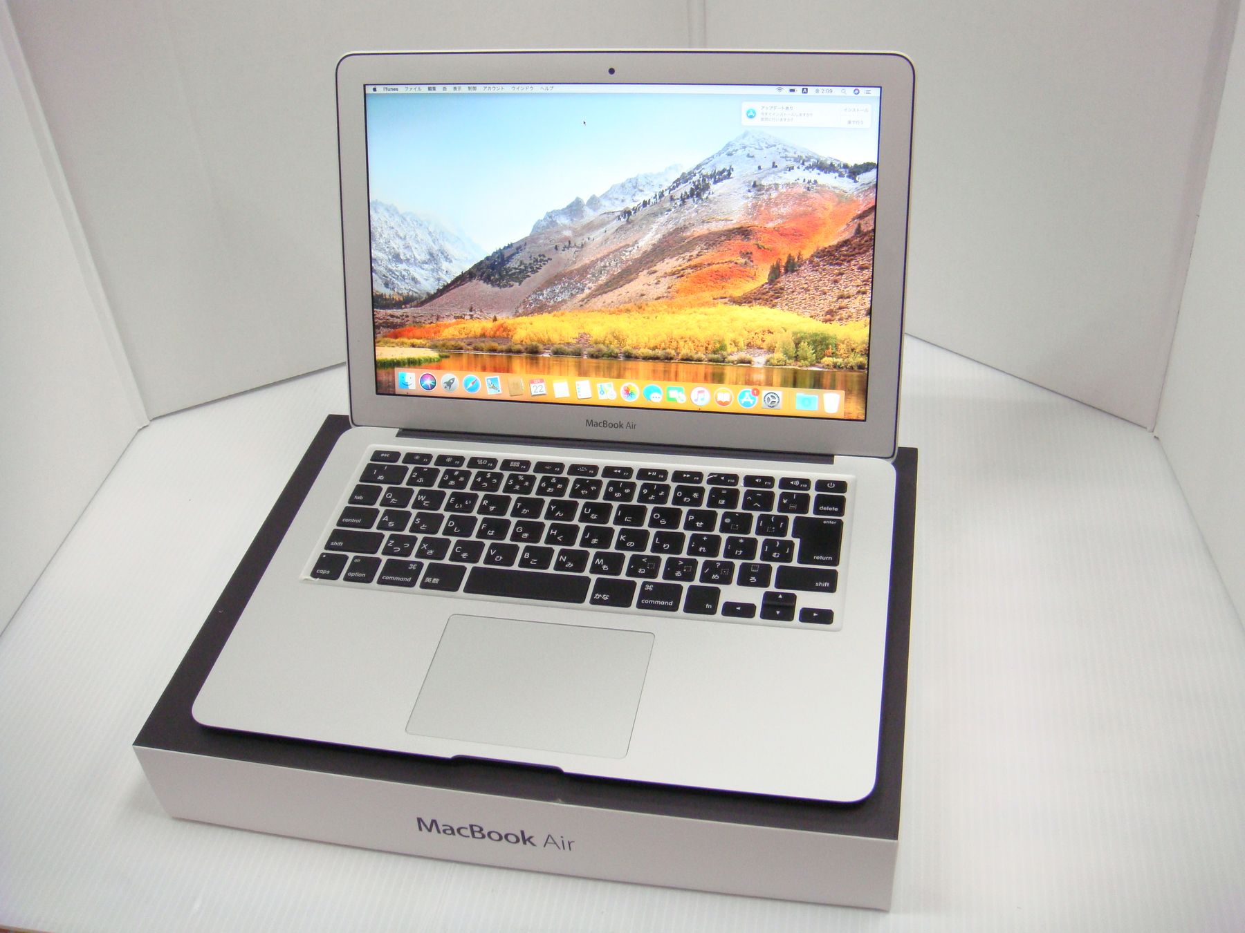 【人気】MacBook Air 13インチA1369 i5 1.7GHz