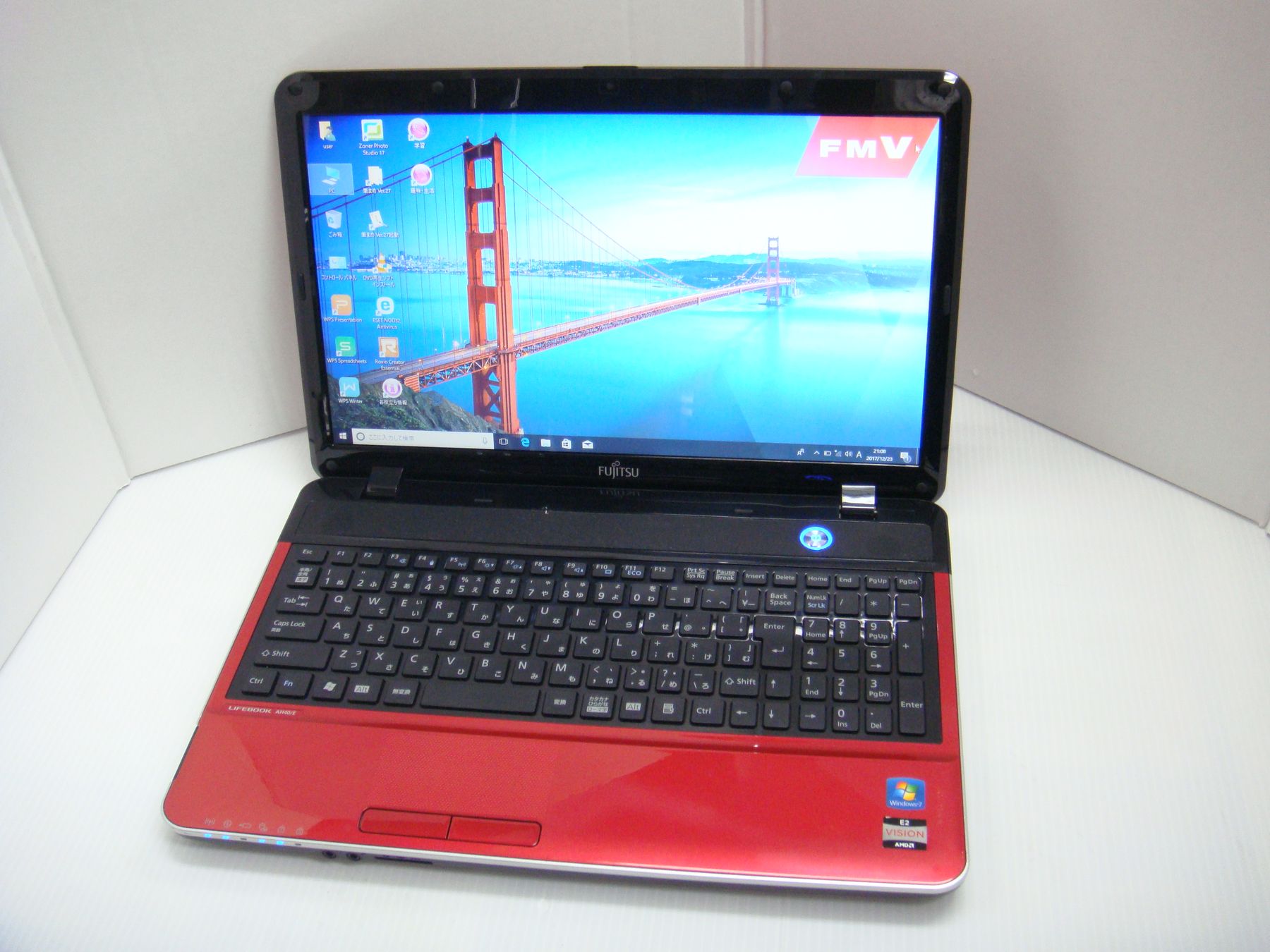 富士通 LIFEBOOK AH40/E CPU：AMD E450 1.65GHz/メモリ：4GB /HDD