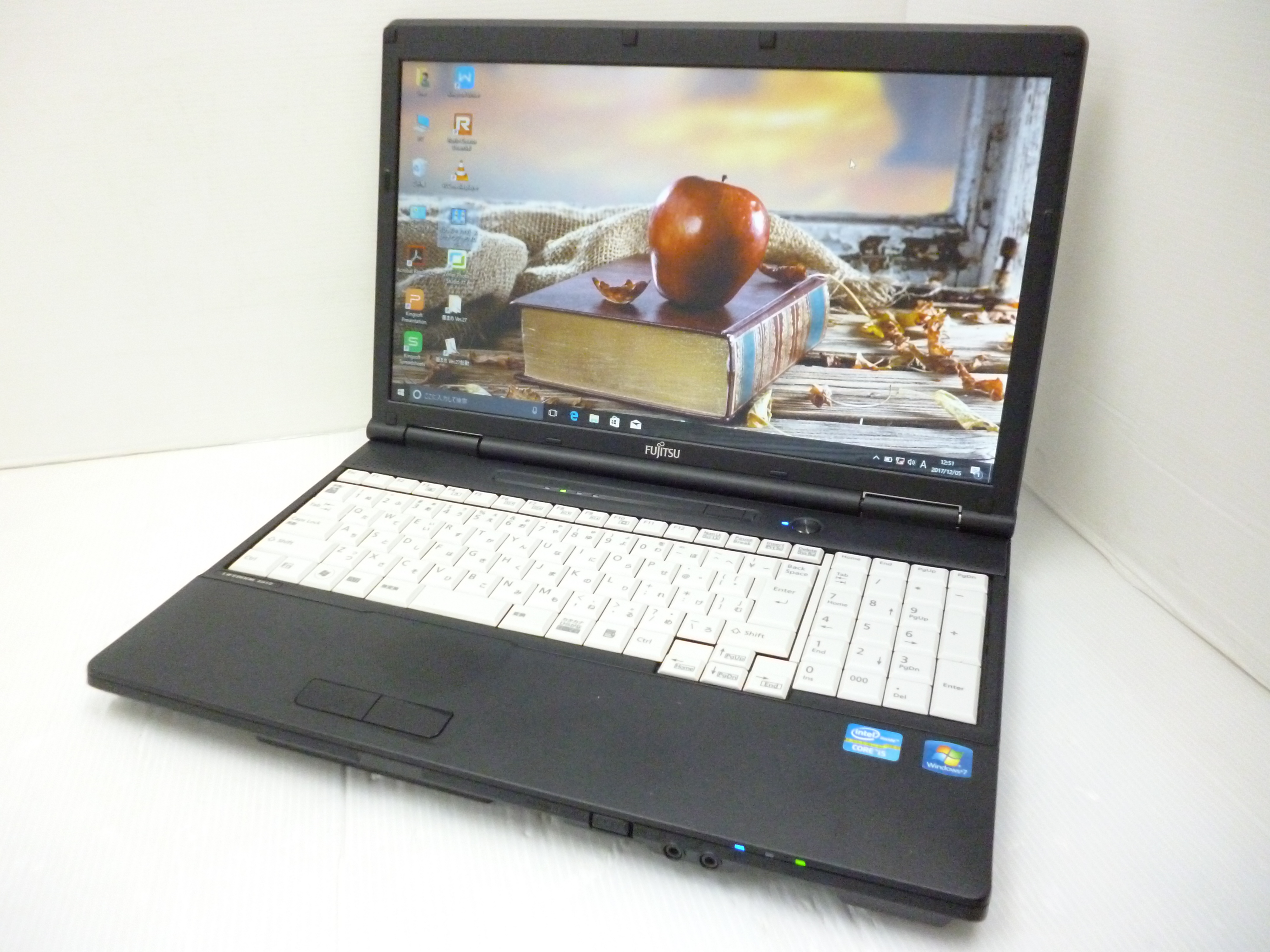 富士通 LIFEBOOK A561/D CPU:Corei5 2520M 2.50GHz/メモリ:8GB/SSD