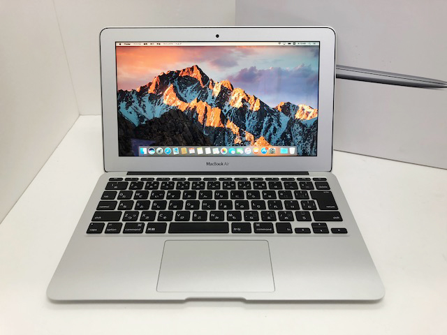 Apple MacBook Air MD223J/A CPU:Corei5 1.7GHz / メモリ:4GB / SSD
