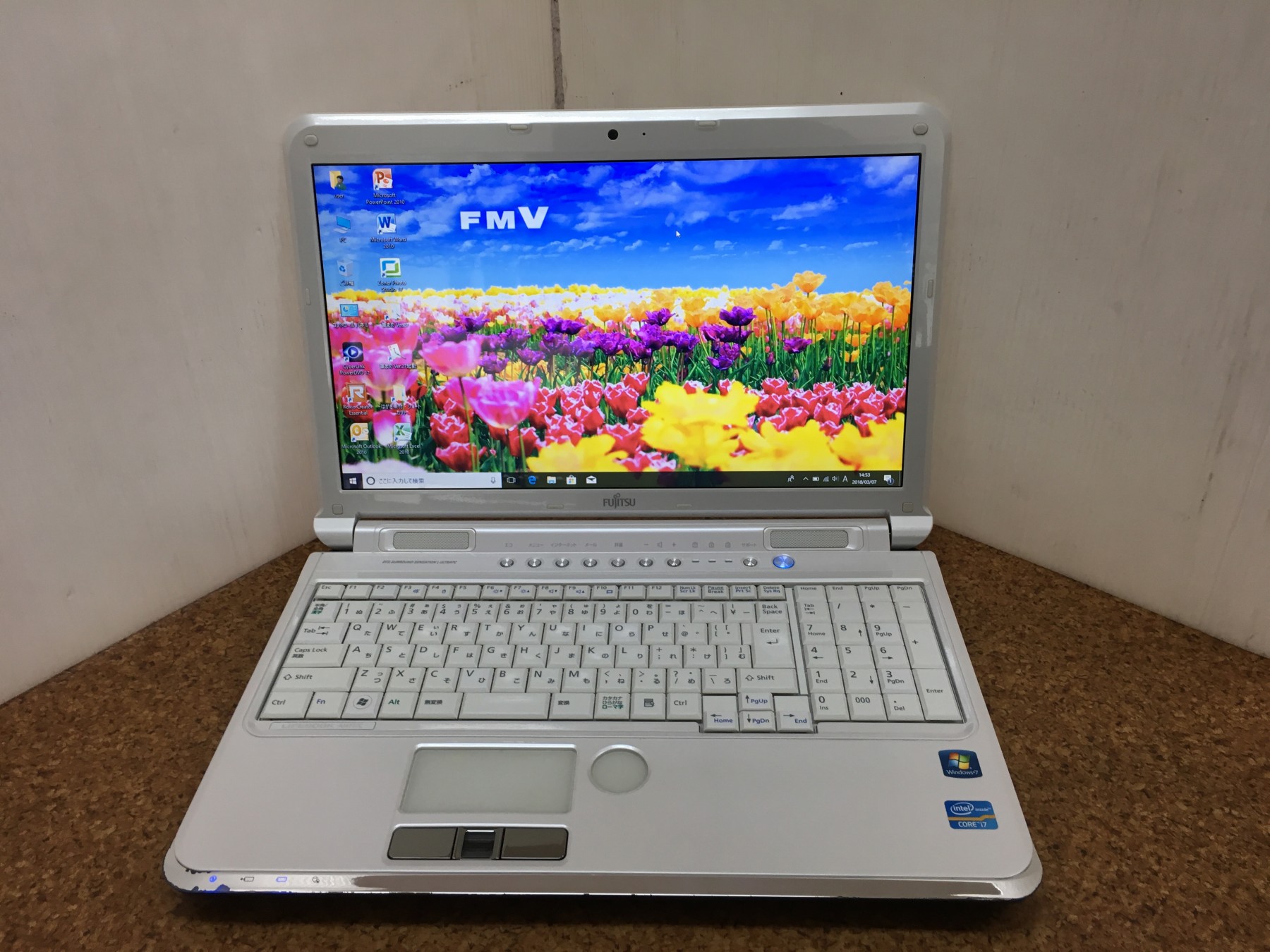 富士通 LIFEBOOK AH77/C CPU：Core i7 2630QM 2GHz / メモリ：8GB