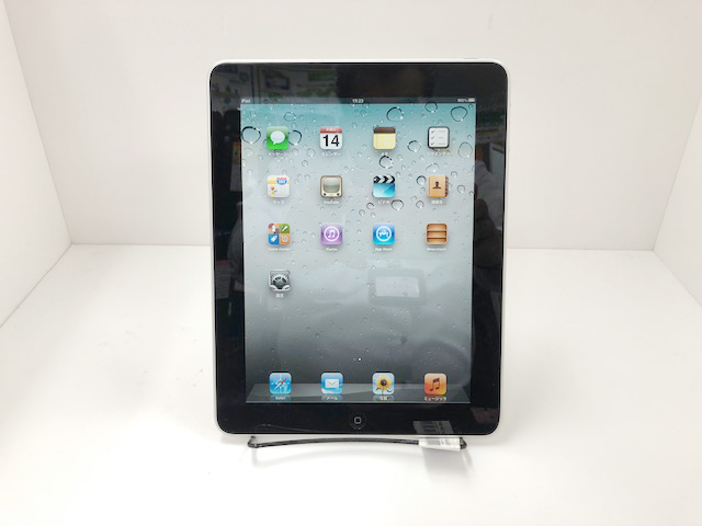 Apple iPad A1219 CPU:Apple A4 / 画面サイズ:9.7インチ / 記憶容量:32GB / WiFi専用モデル