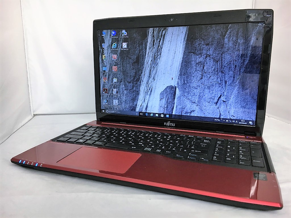 富士通 LIFEBOOK AH45/M CPU:Core i3 4005U 1.7GHz / メモリ：4GB / HDD:750GB / BD