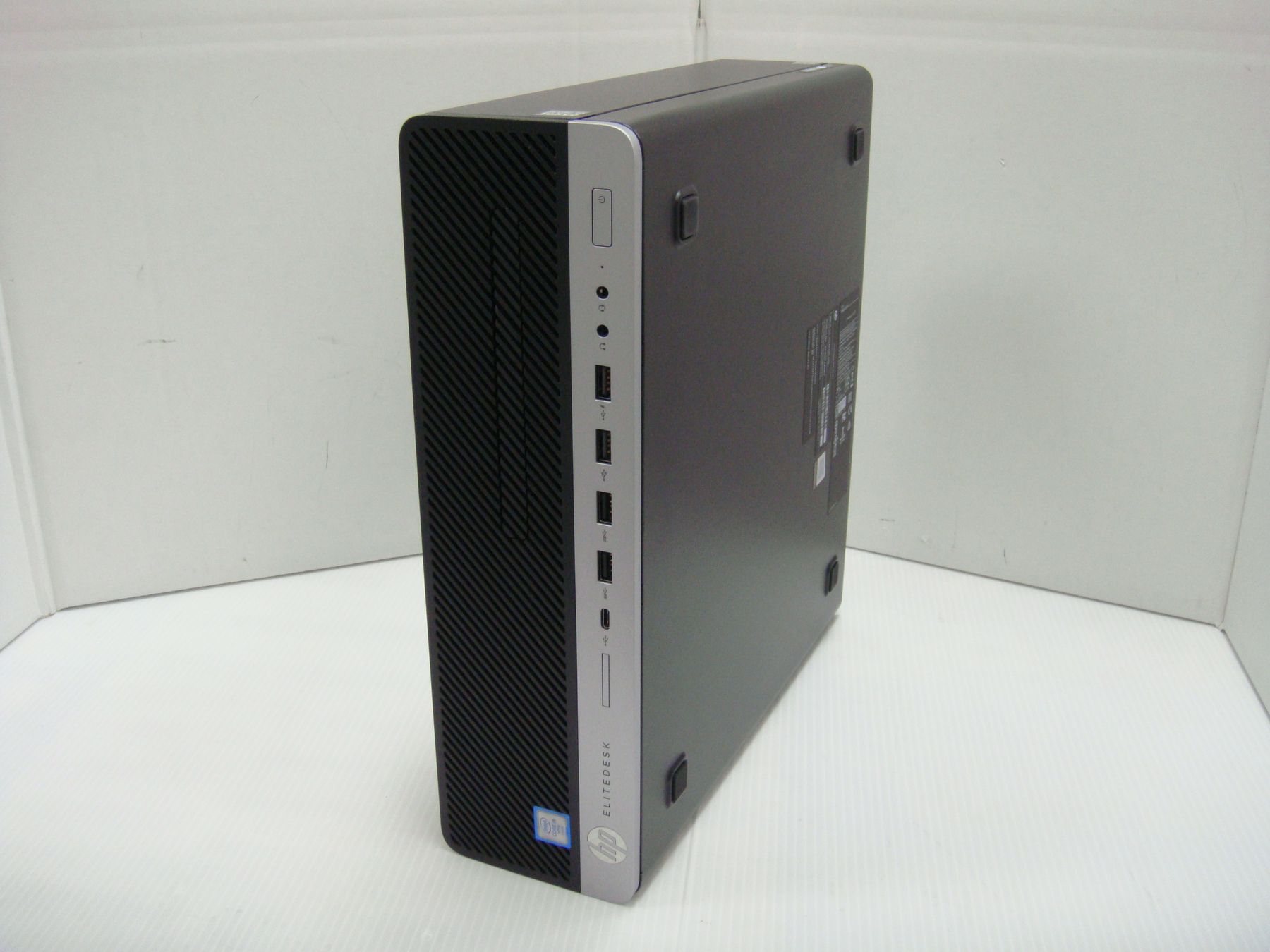 HP EliteDesk 800 G3 SFF CPU：Core i5-6500 3.2GHz/メモリ：4GB /HDD