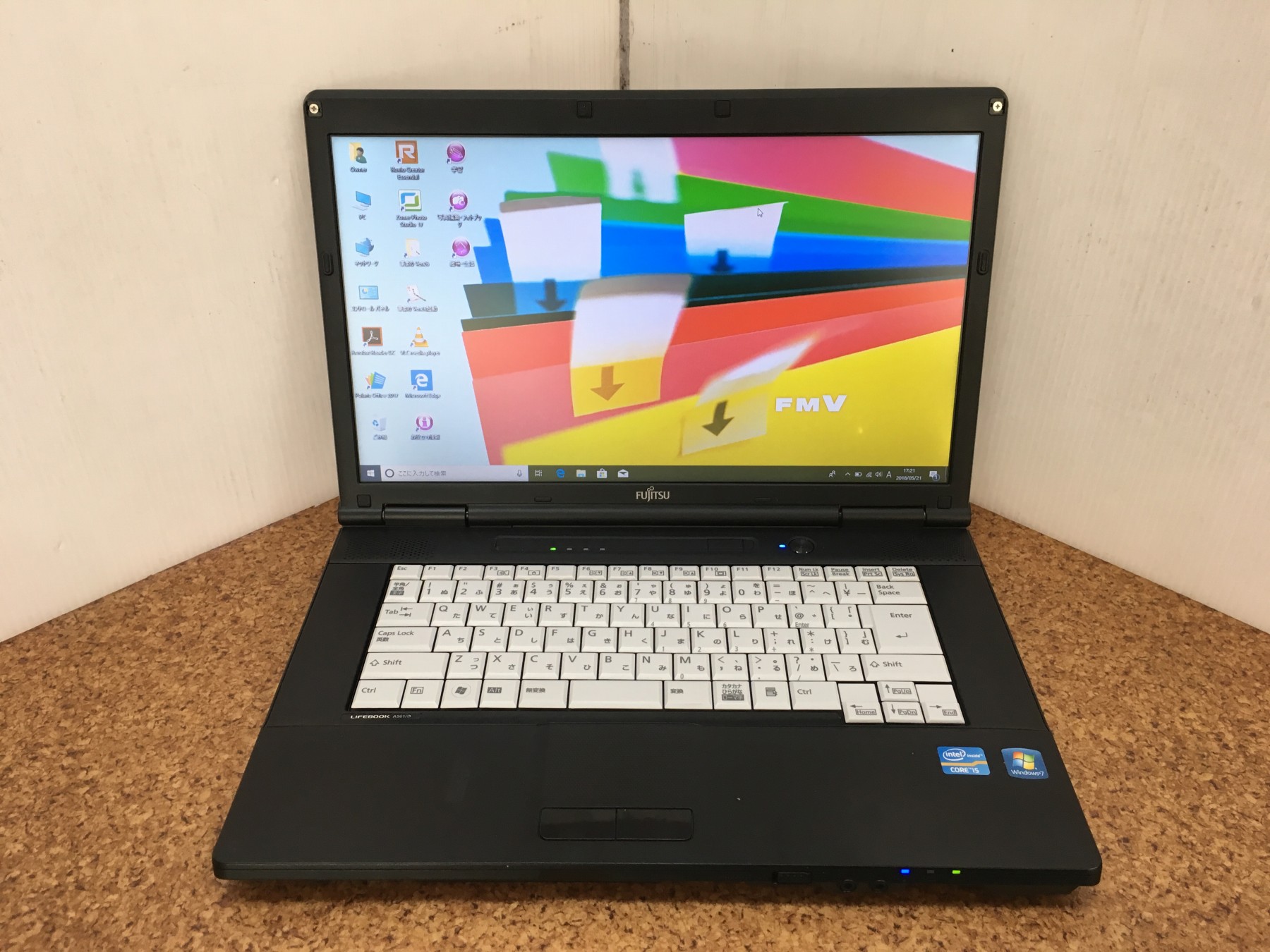 富士通 LIFEBOOK A561/D CPU：Core i5 2520M 2.5GHz / メモリ：4GB