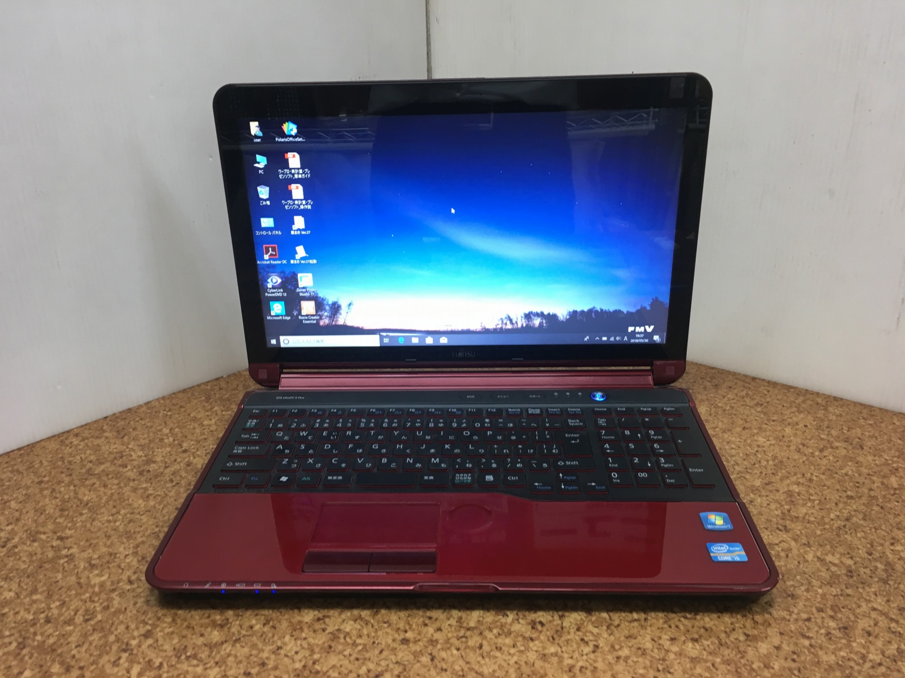 富士通 LIFEBOOK AH56/E Windows7 i5