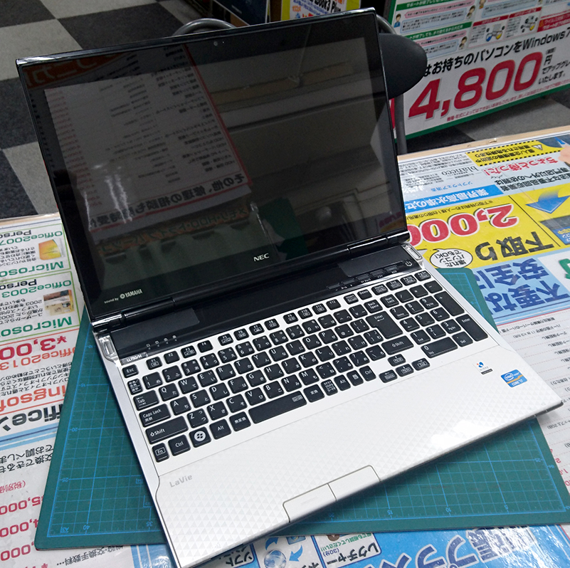 NEC LaVie LL750/H CPU：Core i7-3610QM 2.3GHz / メモリ：8GB / HDD