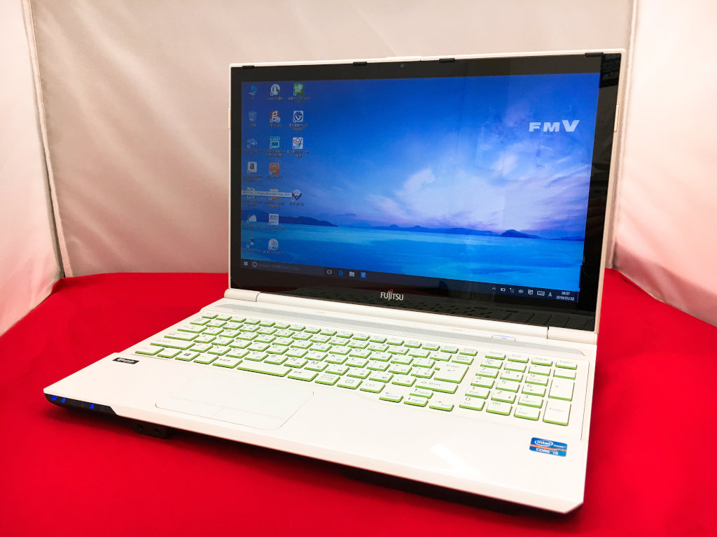 256GBメモリ富士通ノートパソコン　LIFEBOOK　AH56/K（使用済）⑧