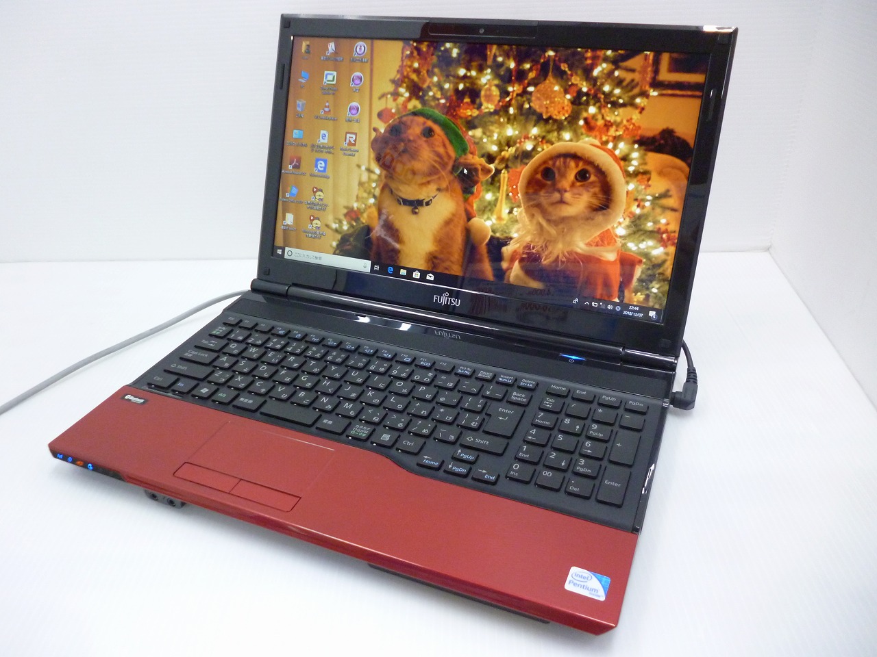 富士通 LIFEBOOK AH42/H CPU:Pentium B960 2.20GHz/メモリ:4GB/SSD