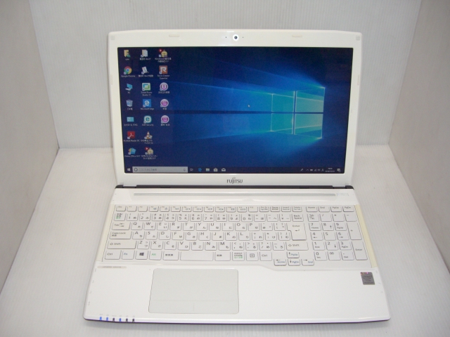 FUJITSU LIFEBOOK AH42/M ノートPC