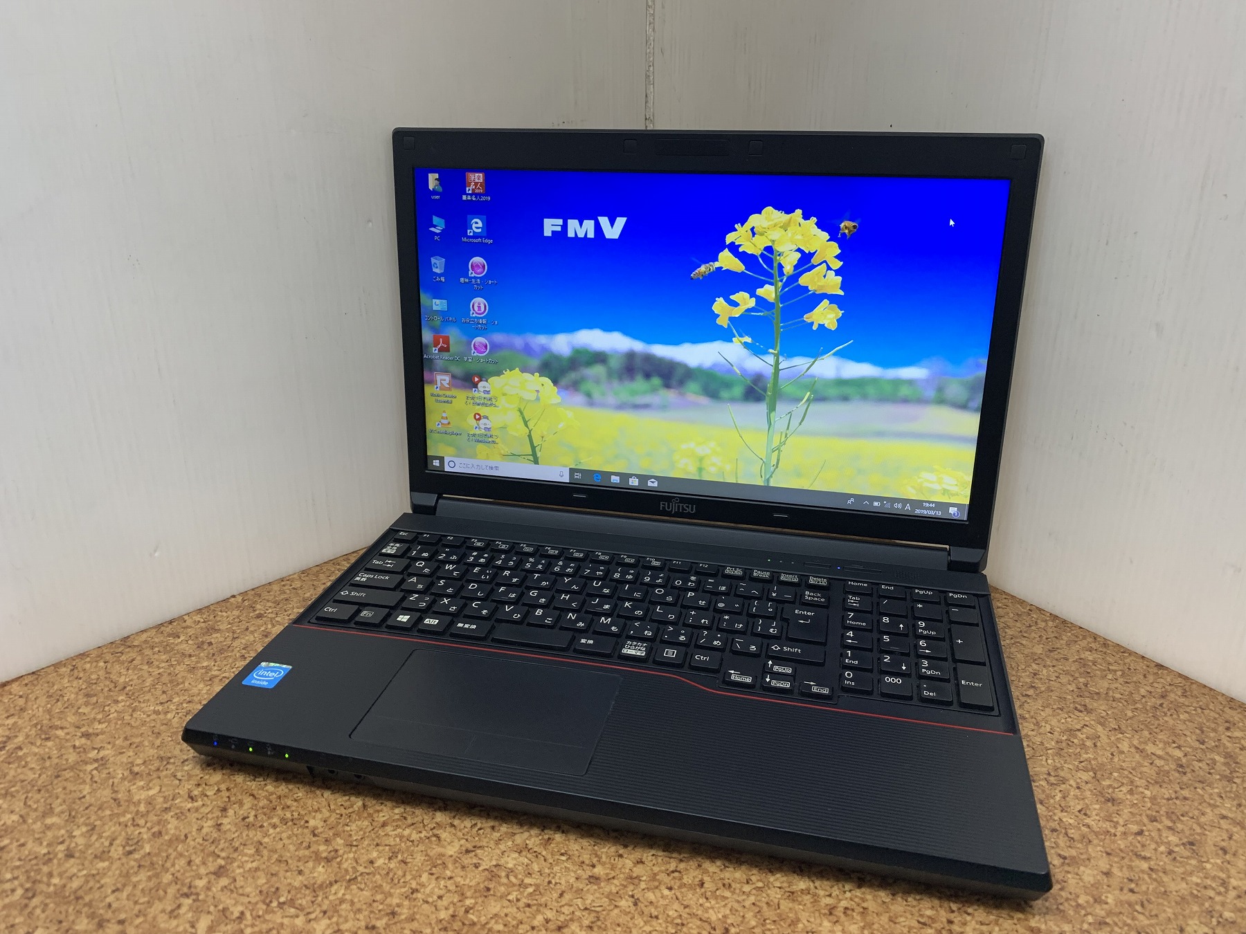 富士通 LIFEBOOK A553/HX CPU：Celeron B730 1.8GHz / メモリ：4GB 