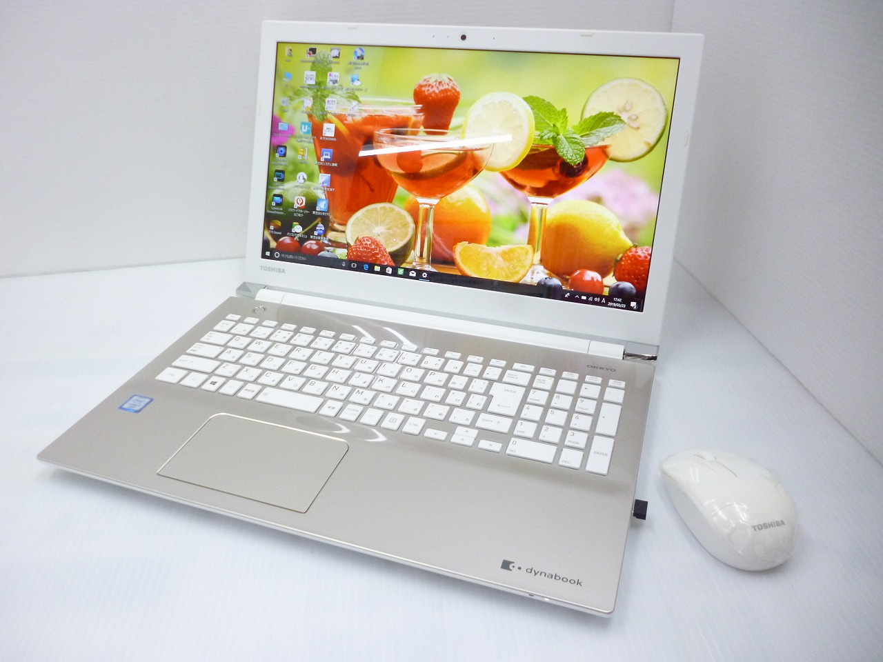 東芝 dynabook EX/85AG CPU:Corei7 6500U 2.50GHz/メモリ:16GB/SSD:512GB/ODD:Blu