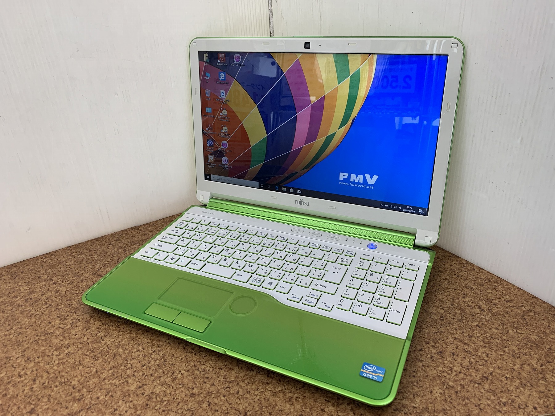 富士通 LIFEBOOK AH54/H CPU：Core i5 3210M 2.5GHz / メモリ：4GB