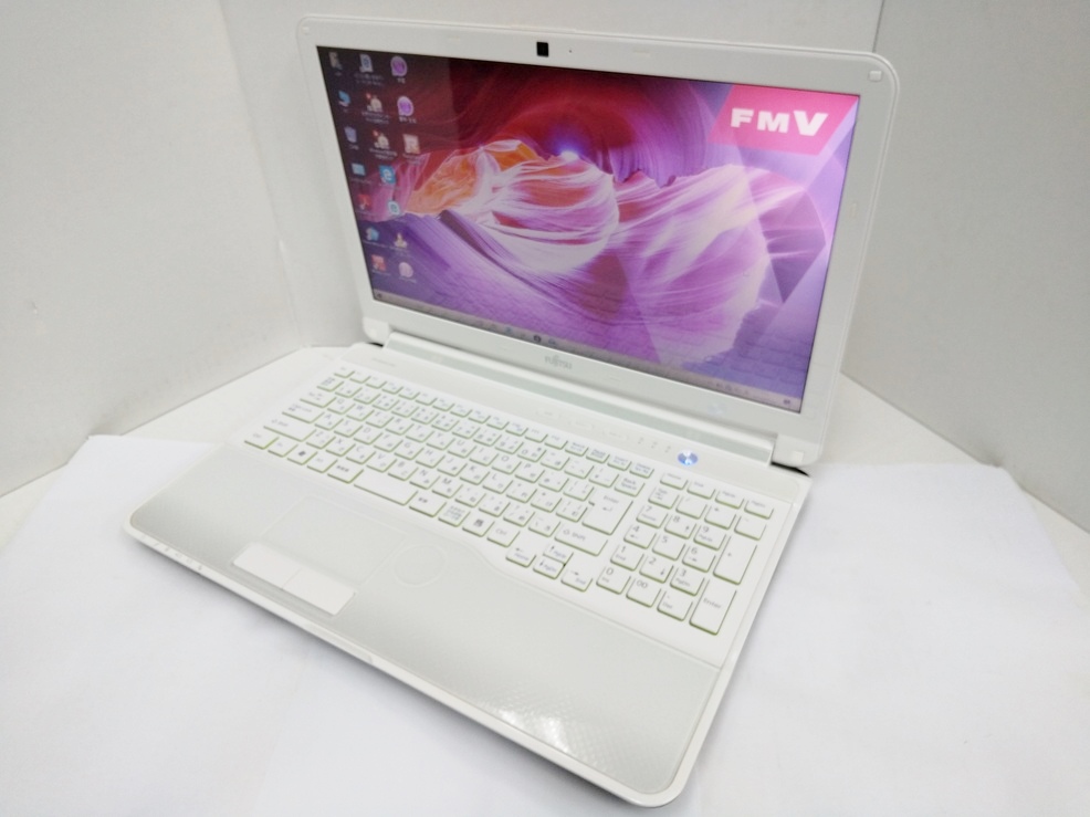 富士通 LIFEBOOK AH53/G (AMD A4-3300M 1.90GHz/4GB/SSD240GB) 中古