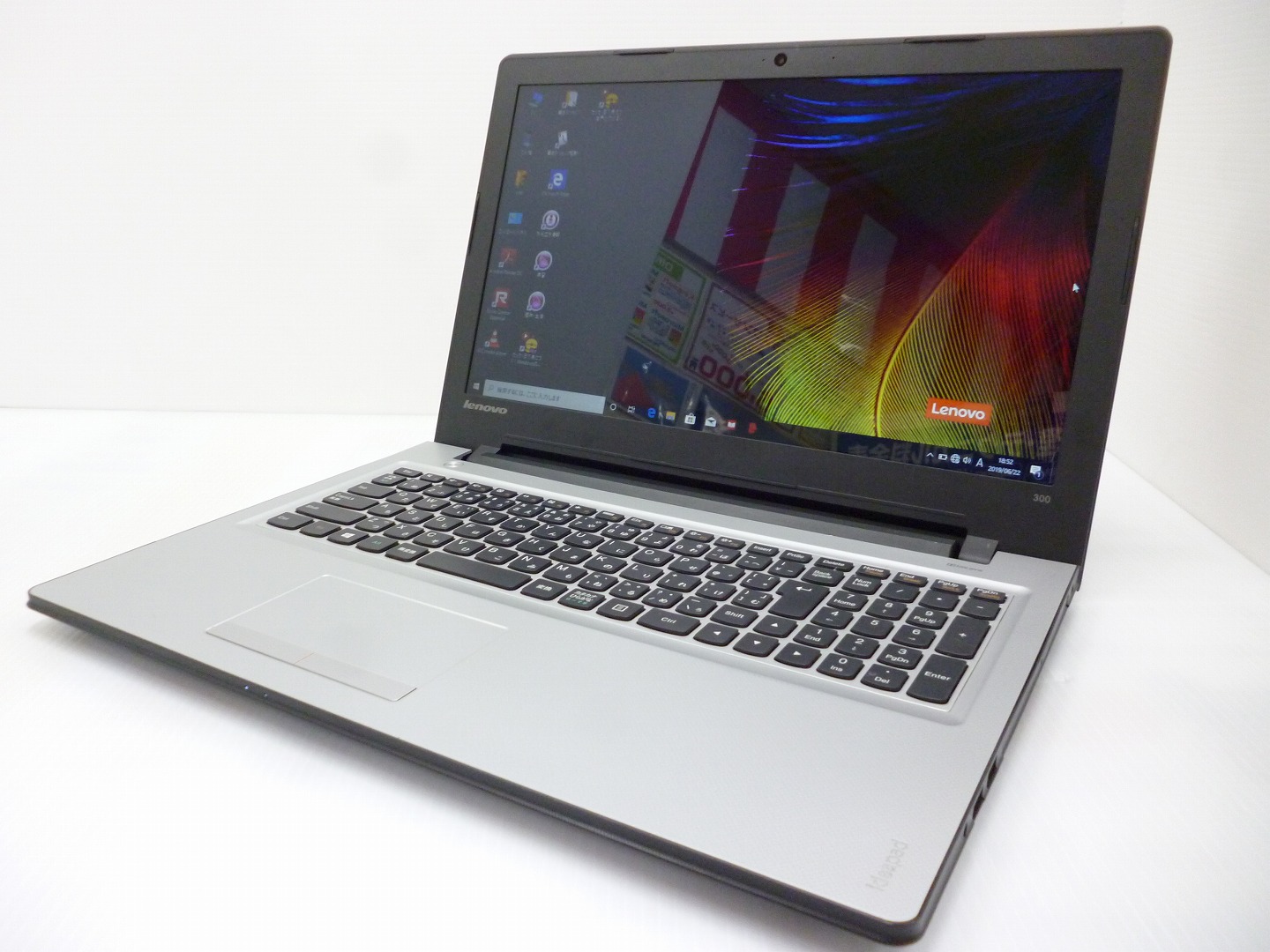 ビデオチップIntelHDGcorei5 6世代 ノートPC  ideapad 300 1TB搭載モデル