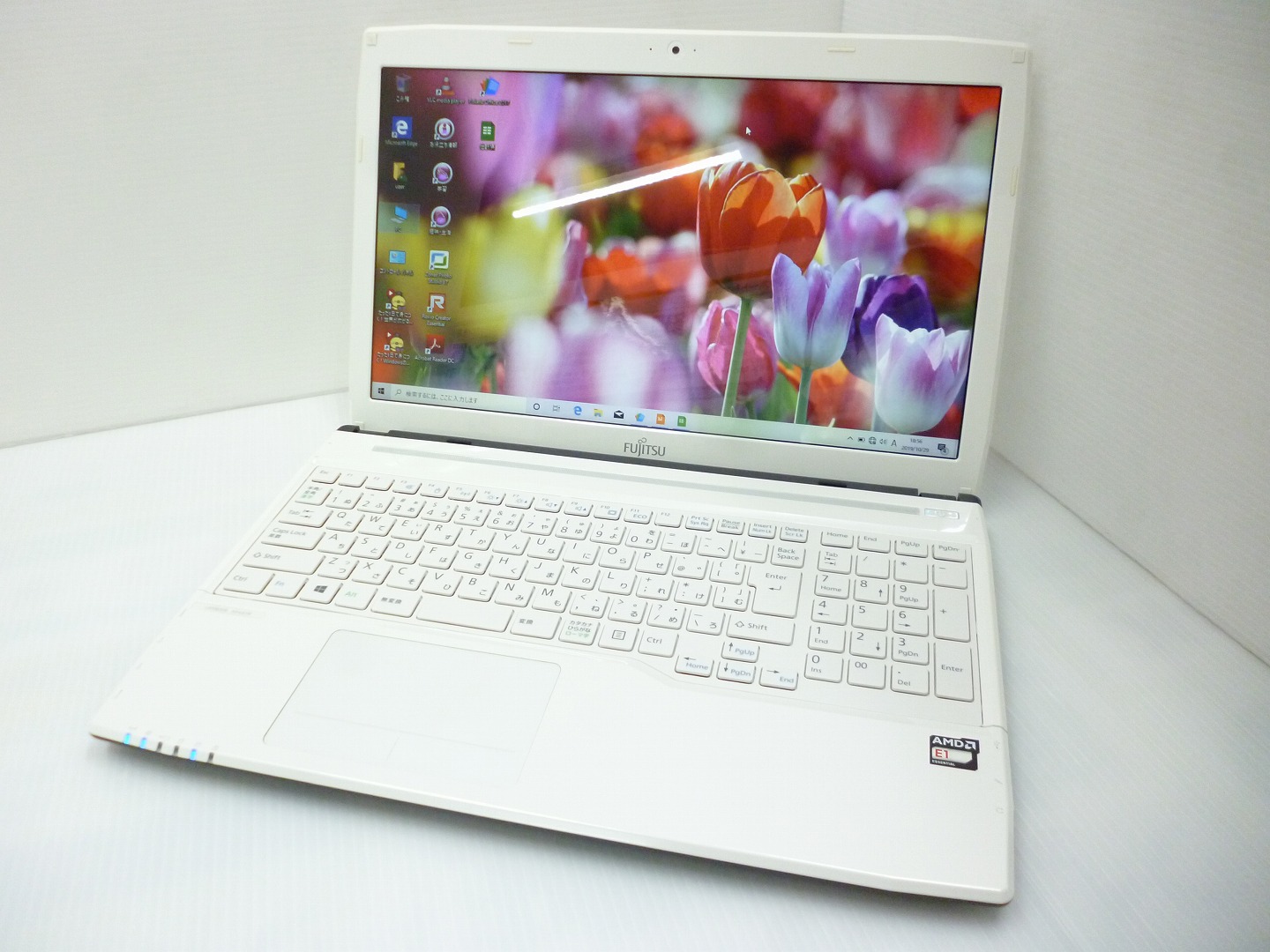 富士通 LIFEBOOK AH40/M CPU:AMD E1-2100 1.00GHz/メモリ:4GB/SSD