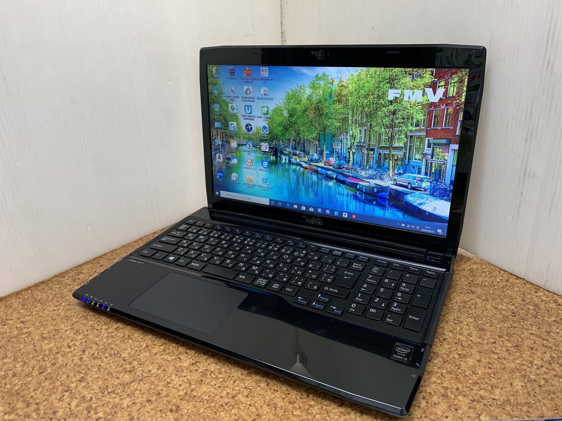 富士通ノートパソコンLIFEBOOK AH40/S