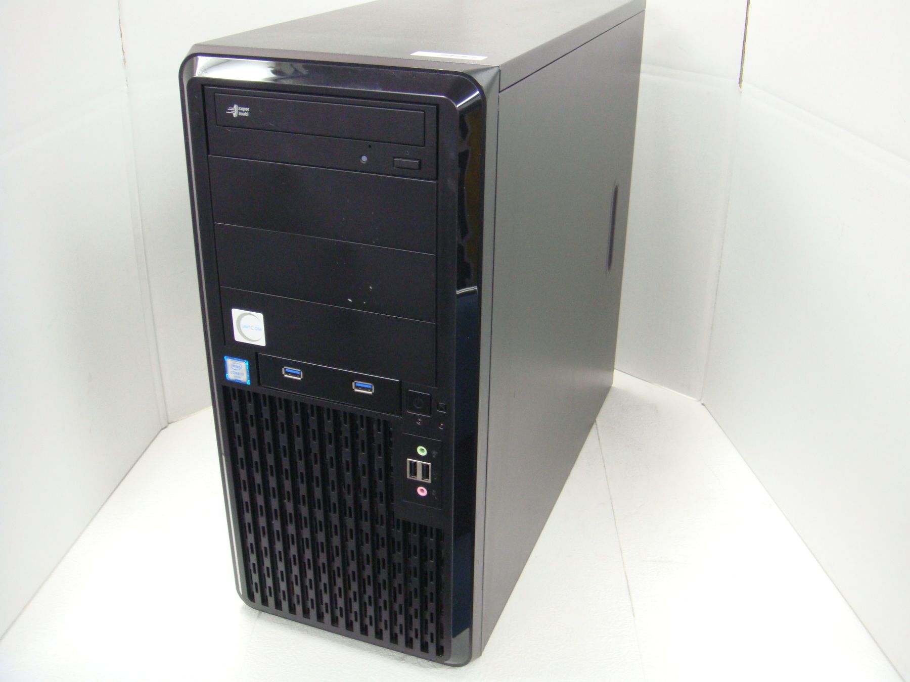 UNITCOM Biz-H CPU：(Core i7-4770K 3.5GHz/メモリ：16GB / SSD:120GB