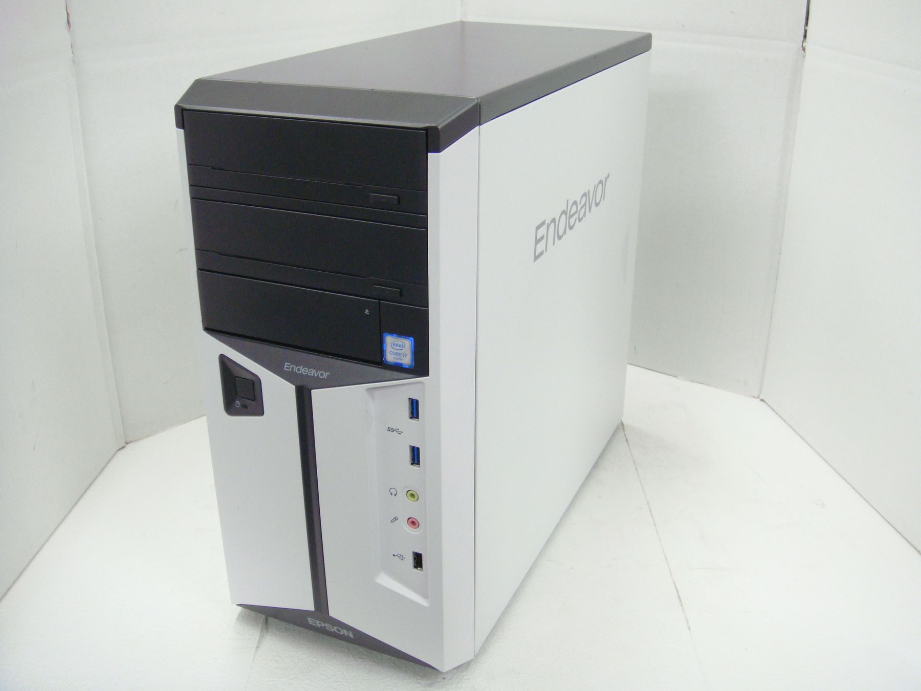 EPSON Endeavor MR7400 CPU：(Core i7-6700 3.4GHz/メモリ：16GB / SSD