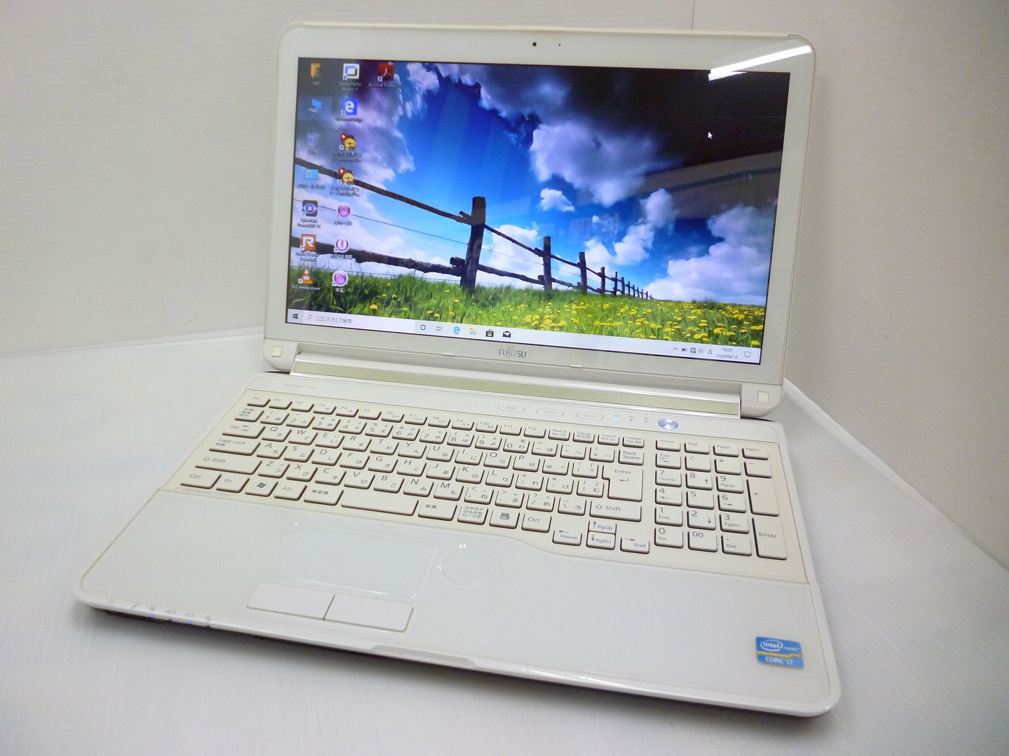 富士通 LIFEBOOK AH77/E CPU:Corei7 2670QM 2.20GHz/メモリ:8GB/SSD