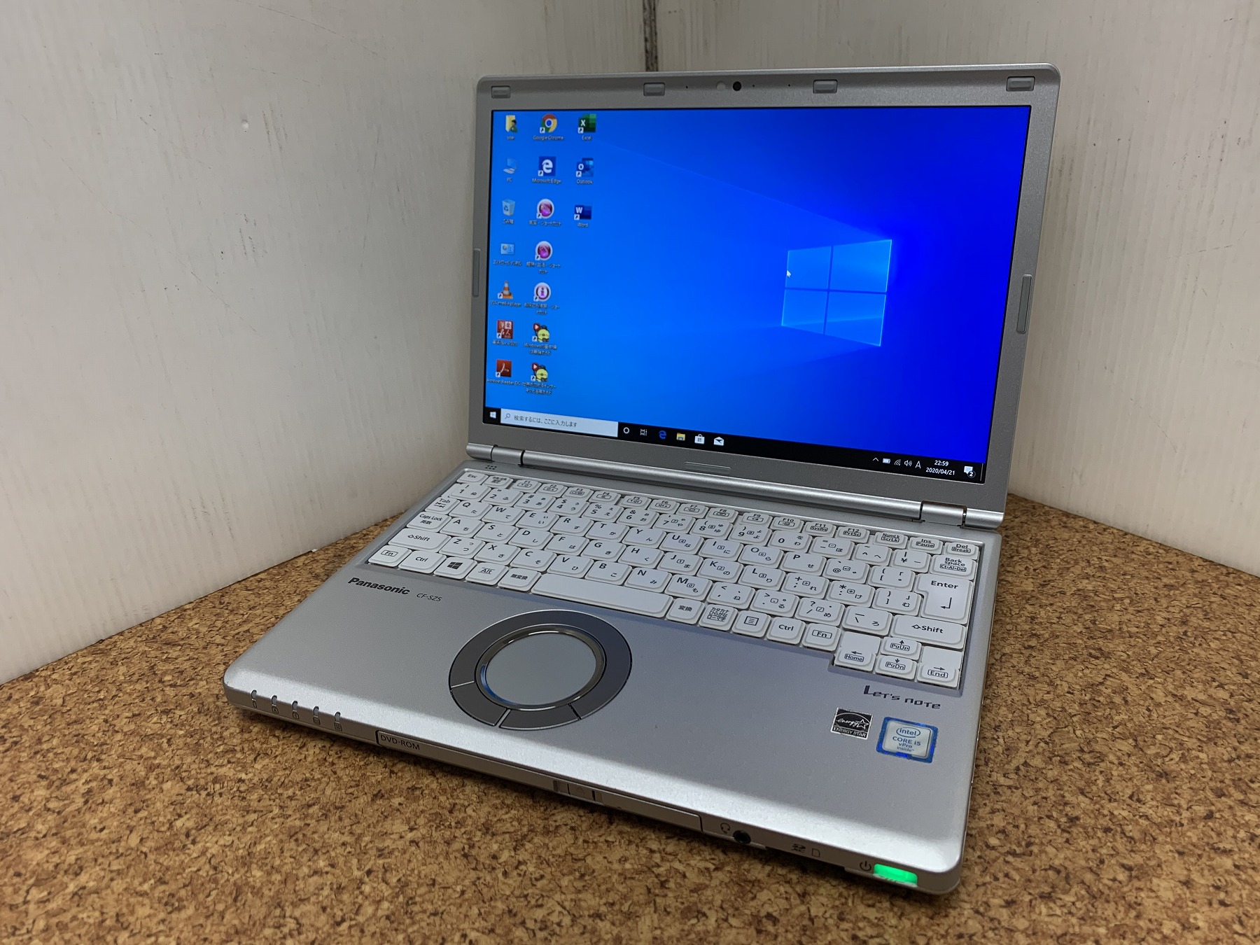 パナソニック Let's note CF-SZ5 CPU：Core i5 6300U 2.4GHz / メモリ