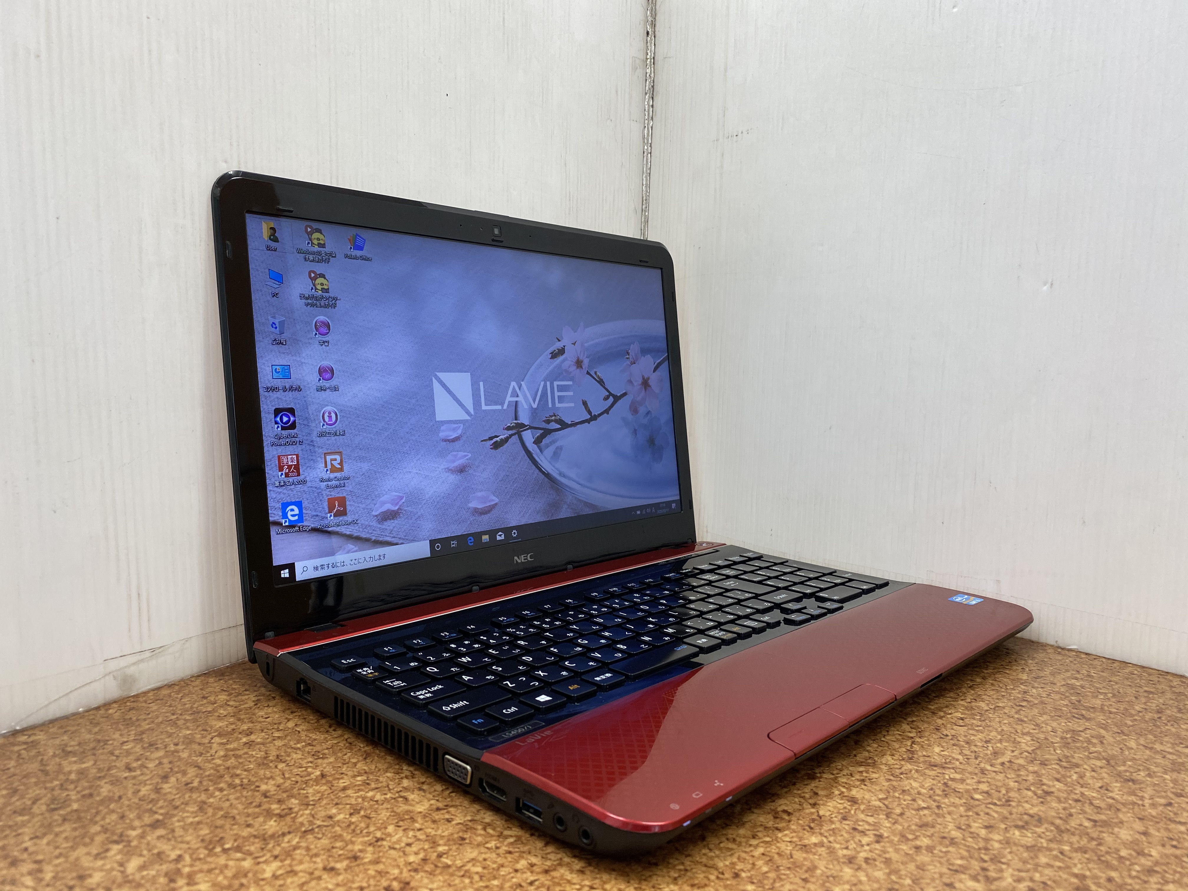 NEC Lavie LS450/J CPU：Core i5 3210M 2.5GHz / メモリ：4GB / HDD