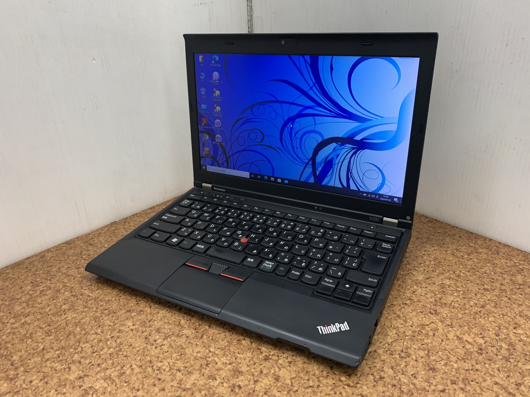 Lenovo ThinkPad X230 CPU：Core i5 3210M 2.5GHz / メモリ：4GB / SSD 120GB