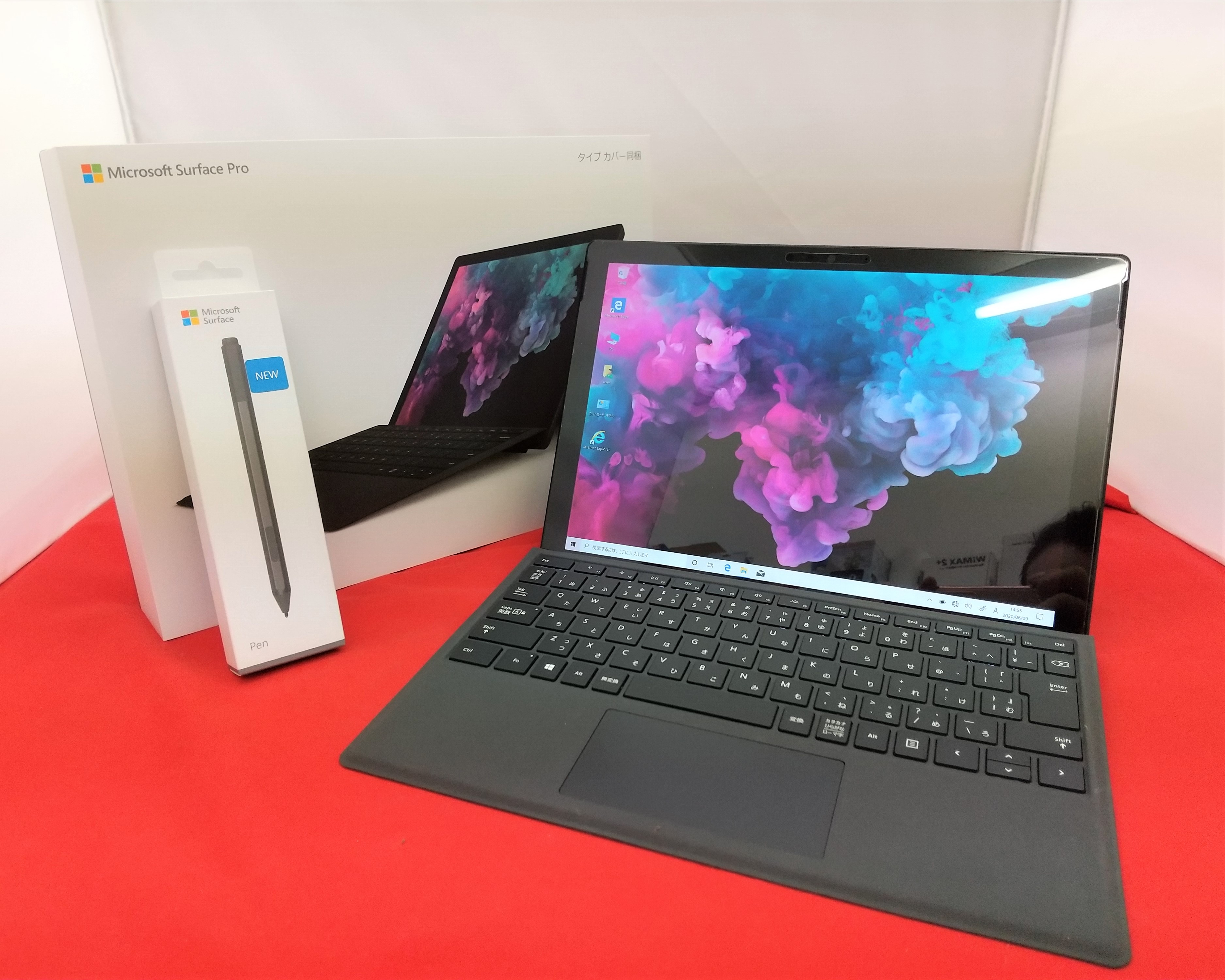 【美品/付属品多数】 Surface Pro5 (4GB/128GB)