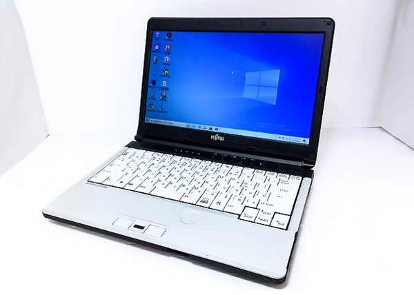 富士通 LIFEBOOK S761/D CPU： Core i5 2520M 2.5GHz/メモリ：4GB/HDD