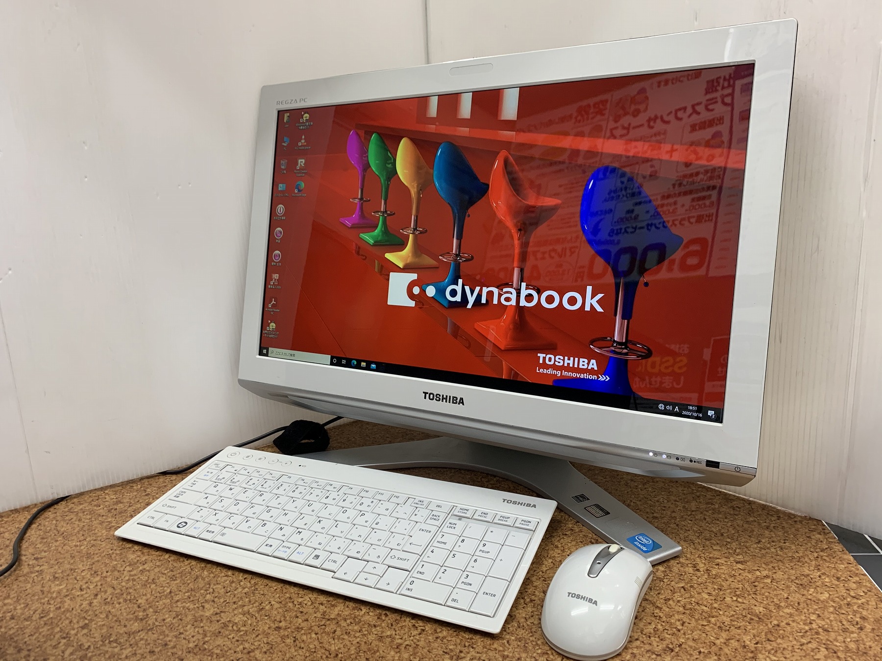 東芝 dynabook D711/T3DW CPU：Celeron B800 1.5GHz / メモリ：4GB