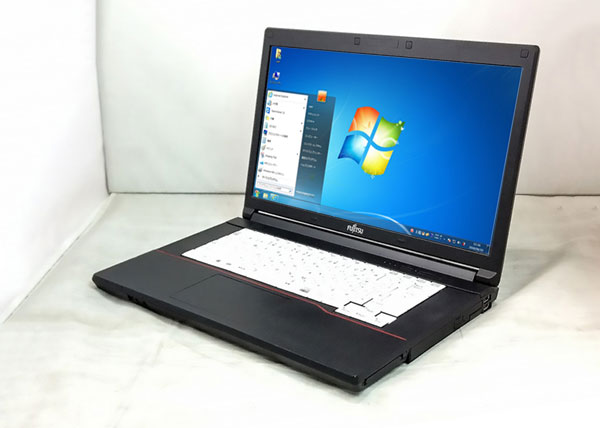 FUJITSU Notebook LIFEBOOK A573 Core i7 4GB 新品SSD240GB 無線LAN Windows10 64bitWPS Office 15.6インチ  パソコン  ノートパソコン