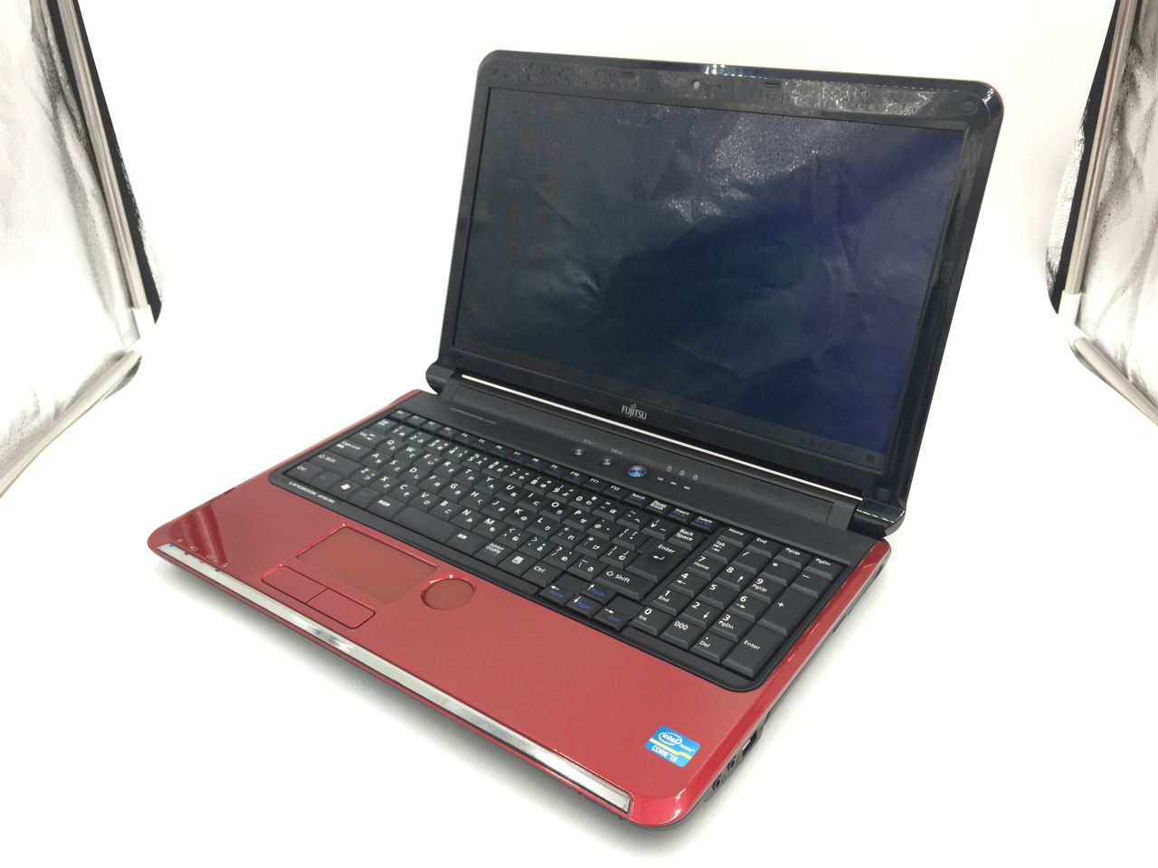 FUJITSU LIFEBOOK AH56