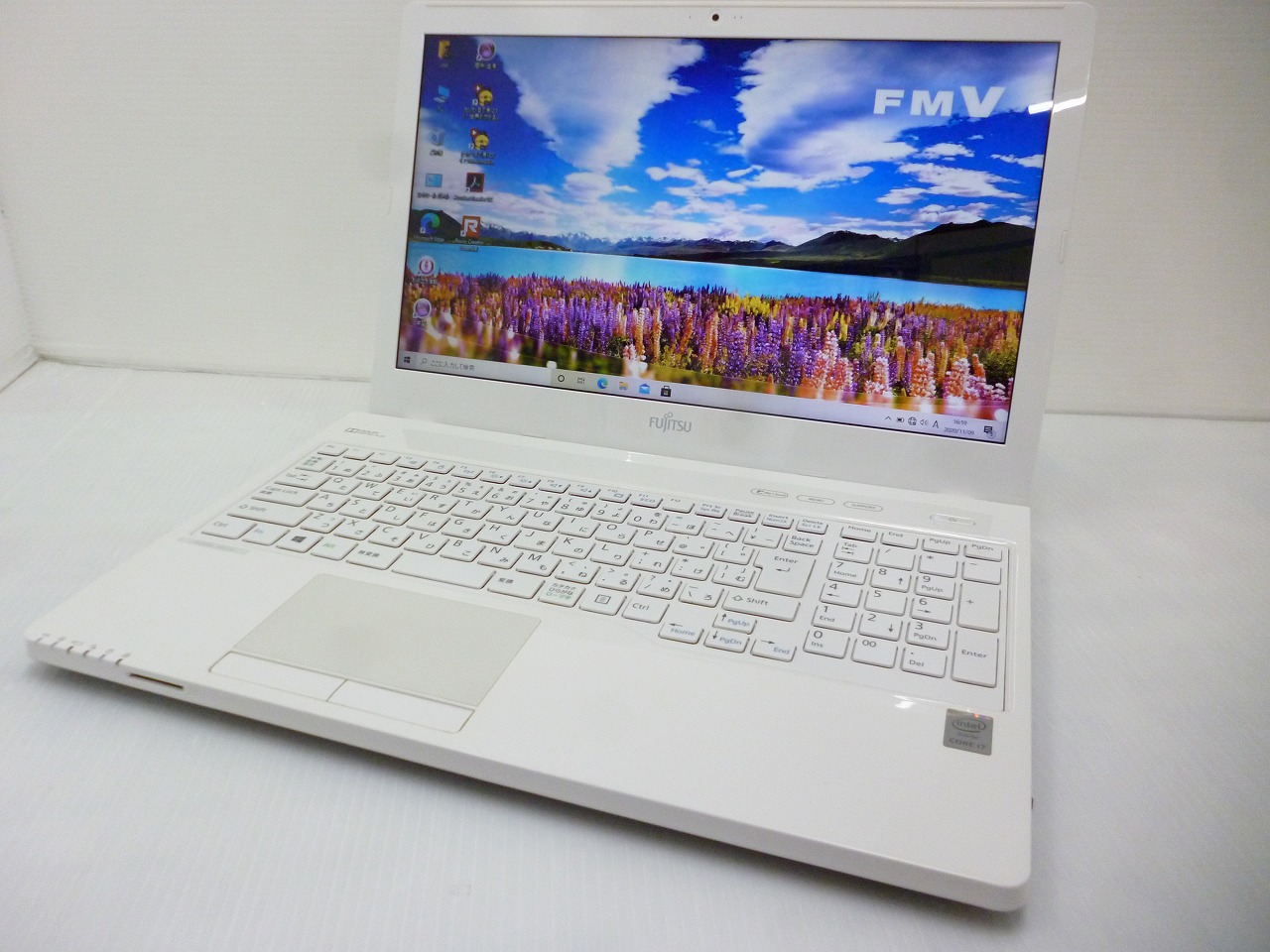 富士通 LIFEBOOK AH53/U CPU:Core i7-4722HG 2.4GHz/メモリ:8GB/1TB