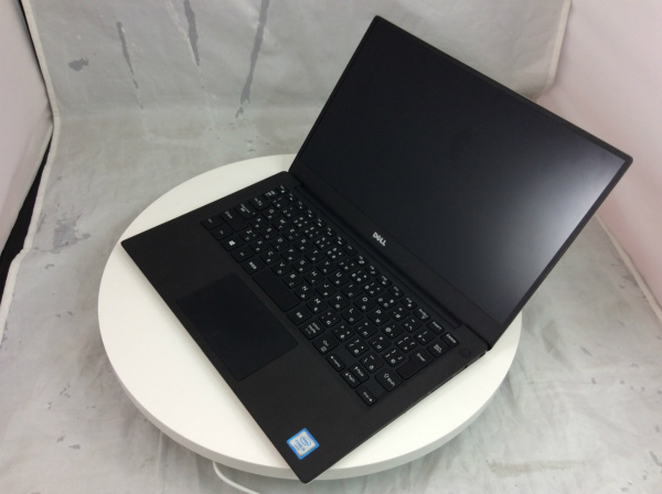 DELL XPS 13 9350 CPU： Core i5 6200U 2.3GHz/メモリ：8GB/SSD：256GB