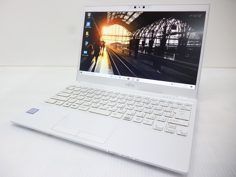 【超軽量】LIFEBOOK UH75 爆速256GB/8世代i5 Office付