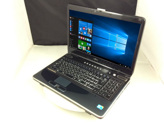 【快適 8GB SSD Office2019】LIFEBOOK AH700/5A