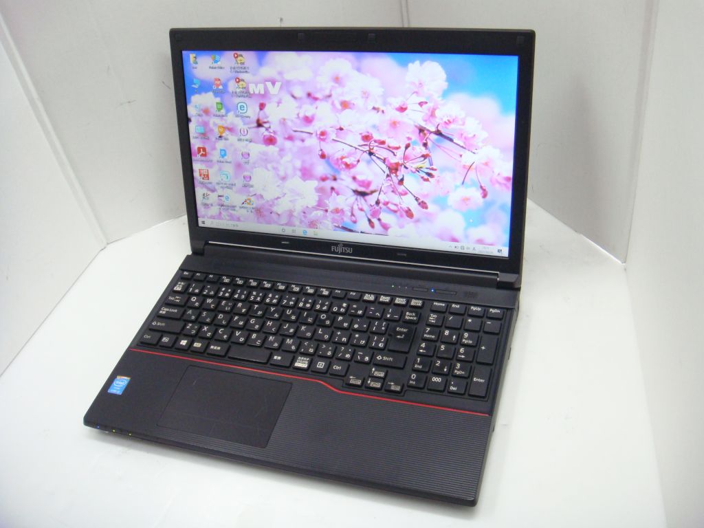 富士通 LIFEBOOK A574/H CPU：Corei3‐4000M 2.4GHz / メモリ：8GB ...